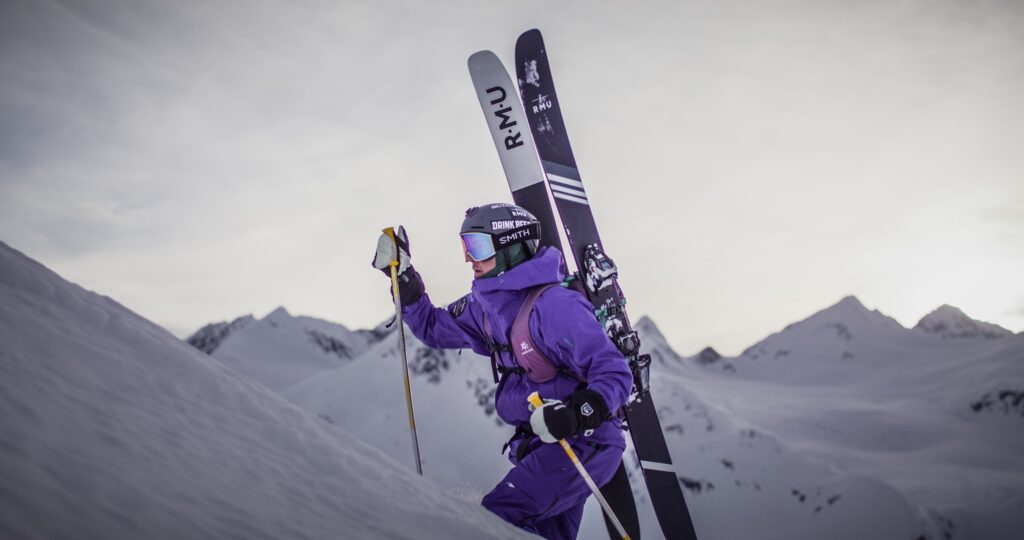 Scenic view of Antarctica’s icy expanse, highlighting the expedition experience.